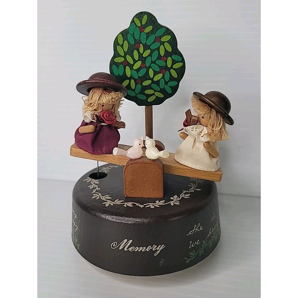 TOA Japan Creative Hand Memory Wooden See-Saw Music Box 407-400 Working RARE - Picture 2 of 12